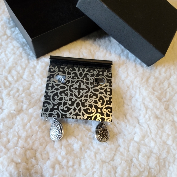 NWT Silver Earrings w/ Blue Stones - Picture 4 of 4